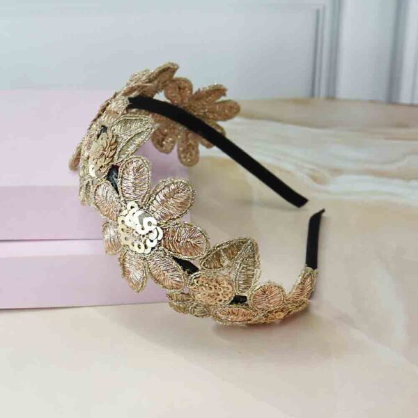 Sunehri Crown Hairband - Image 3